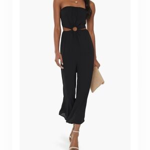 VICI Strapless Cutout Crop Jumpsuit
VICI Collection NWT